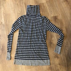 J Crew Turtleneck Sz XS